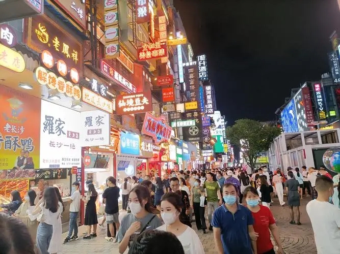北京加盟展：五一假期餐饮消费需求强劲释放，部分餐厅排队等位超过1000桌
